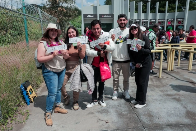 Termina con éxito el canje de boletos para Carín León y la colecta de productos de gestión menstrual 